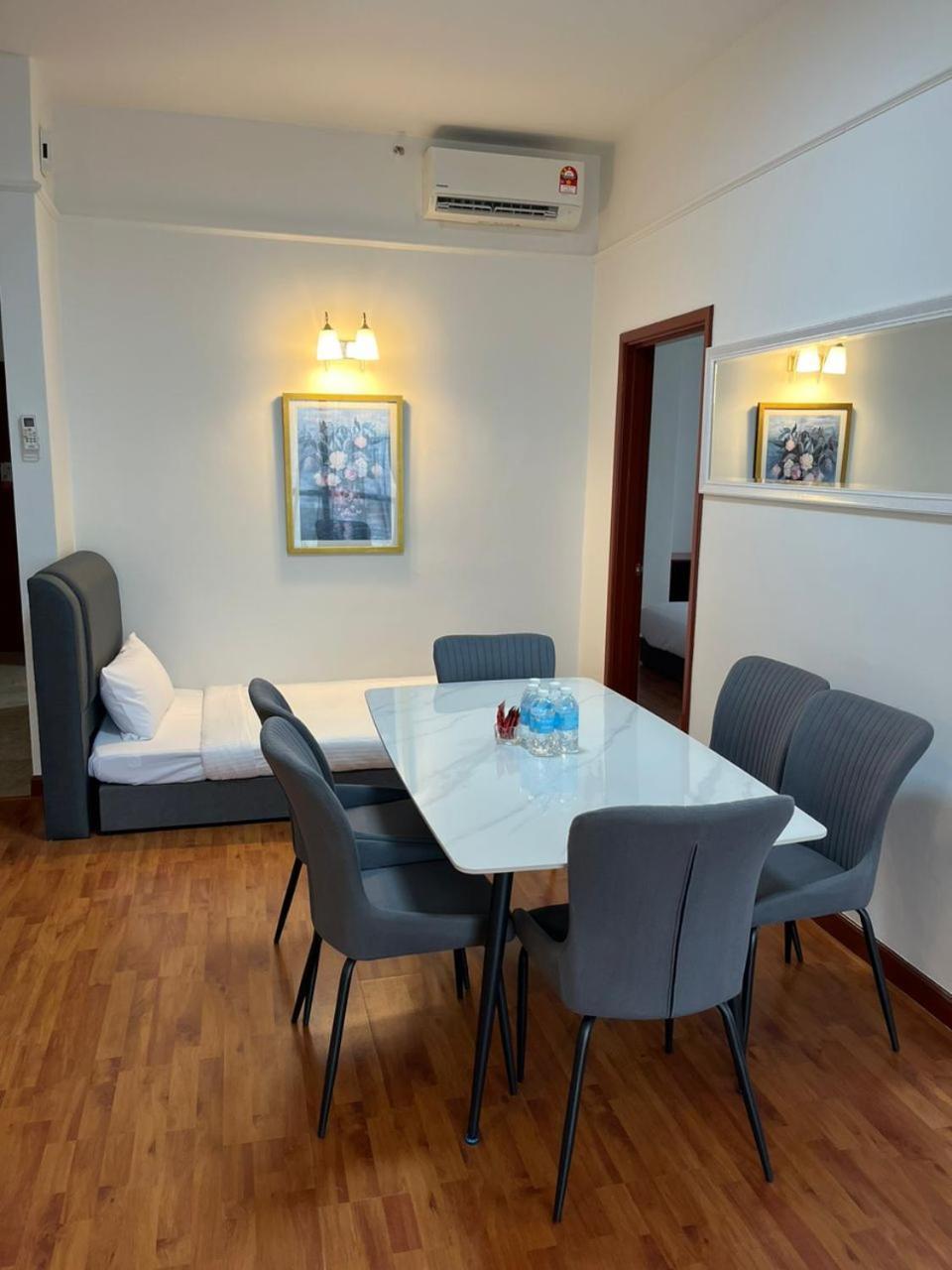Luxhouz Suites At Times Square Kuala Lumpur Eksteriør bilde